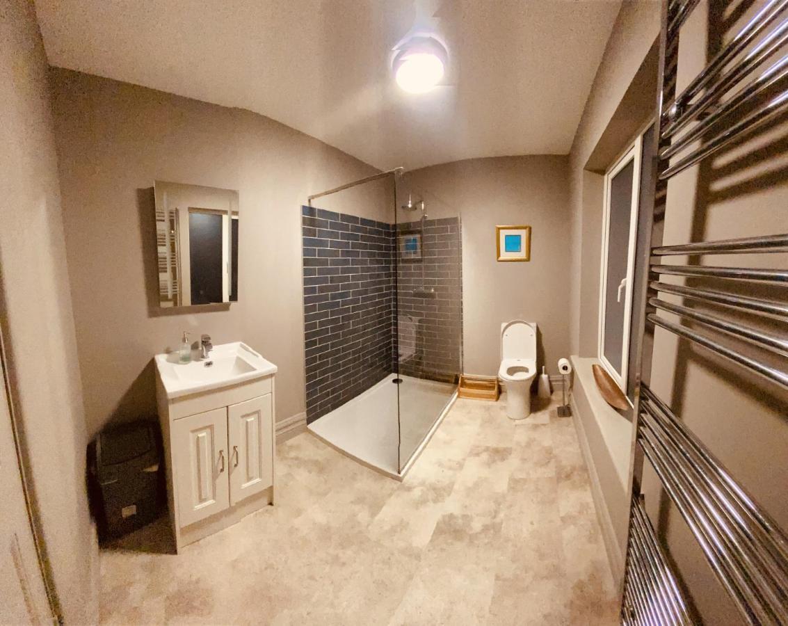 3 Bedroom Luxury Apartment Main Street Cashel  Dış mekan fotoğraf