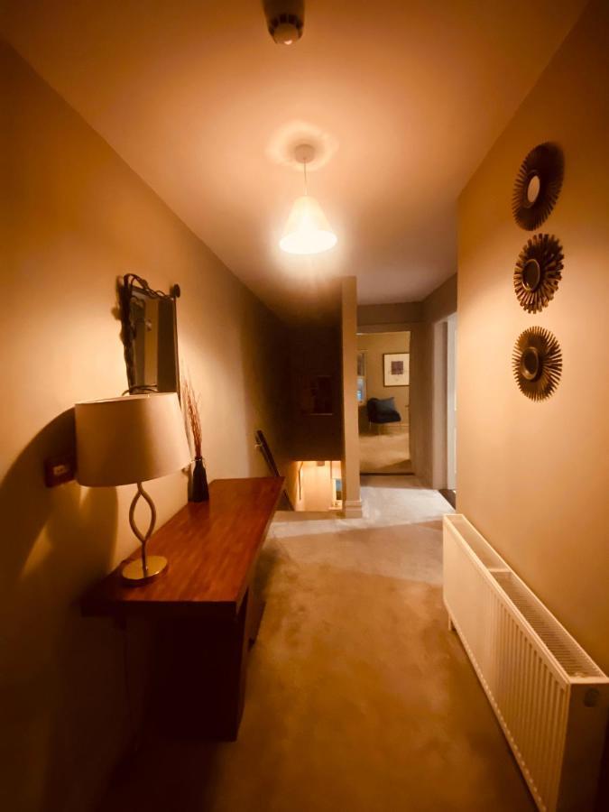 3 Bedroom Luxury Apartment Main Street Cashel  Dış mekan fotoğraf